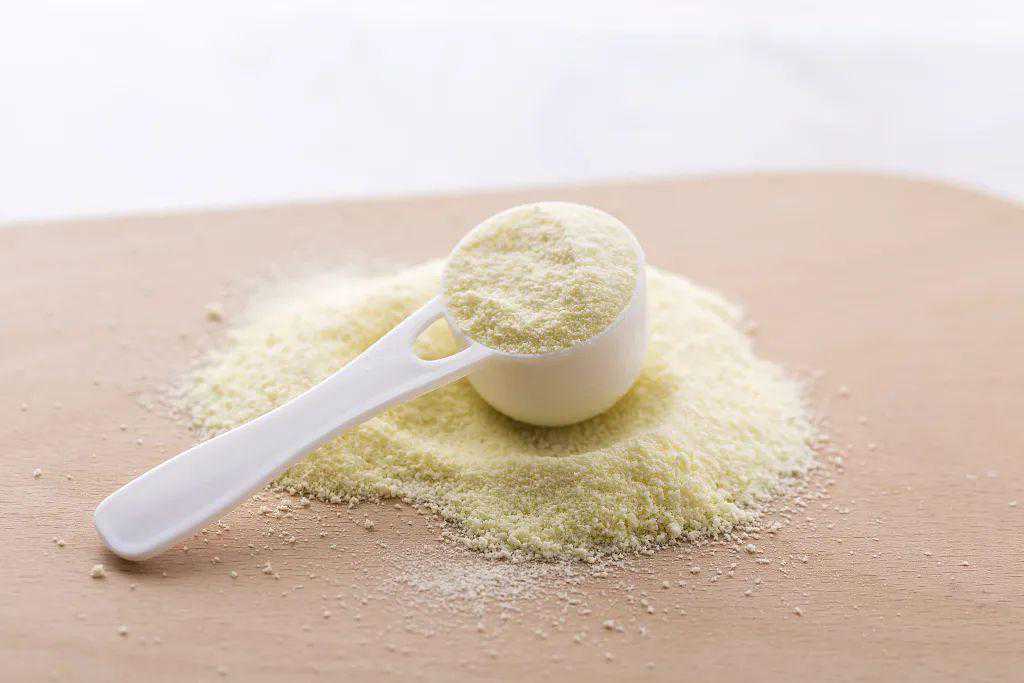 健康 - 不加糖的奶粉为啥还甜？糖尿病人能喝吗？